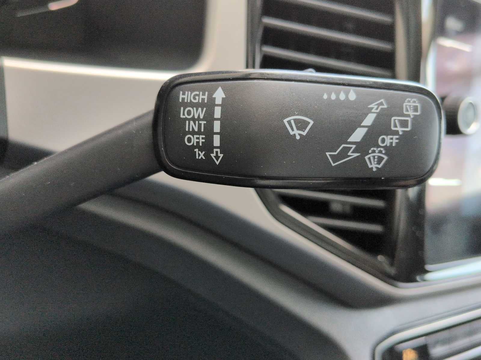 2021 Volkswagen Atlas 3.6L V6 SEL Premium