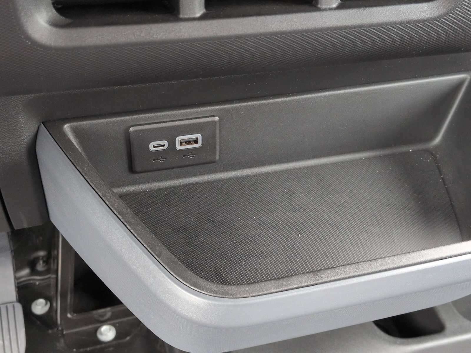 2024 BrightDrop Zevo 600 eAWD 600