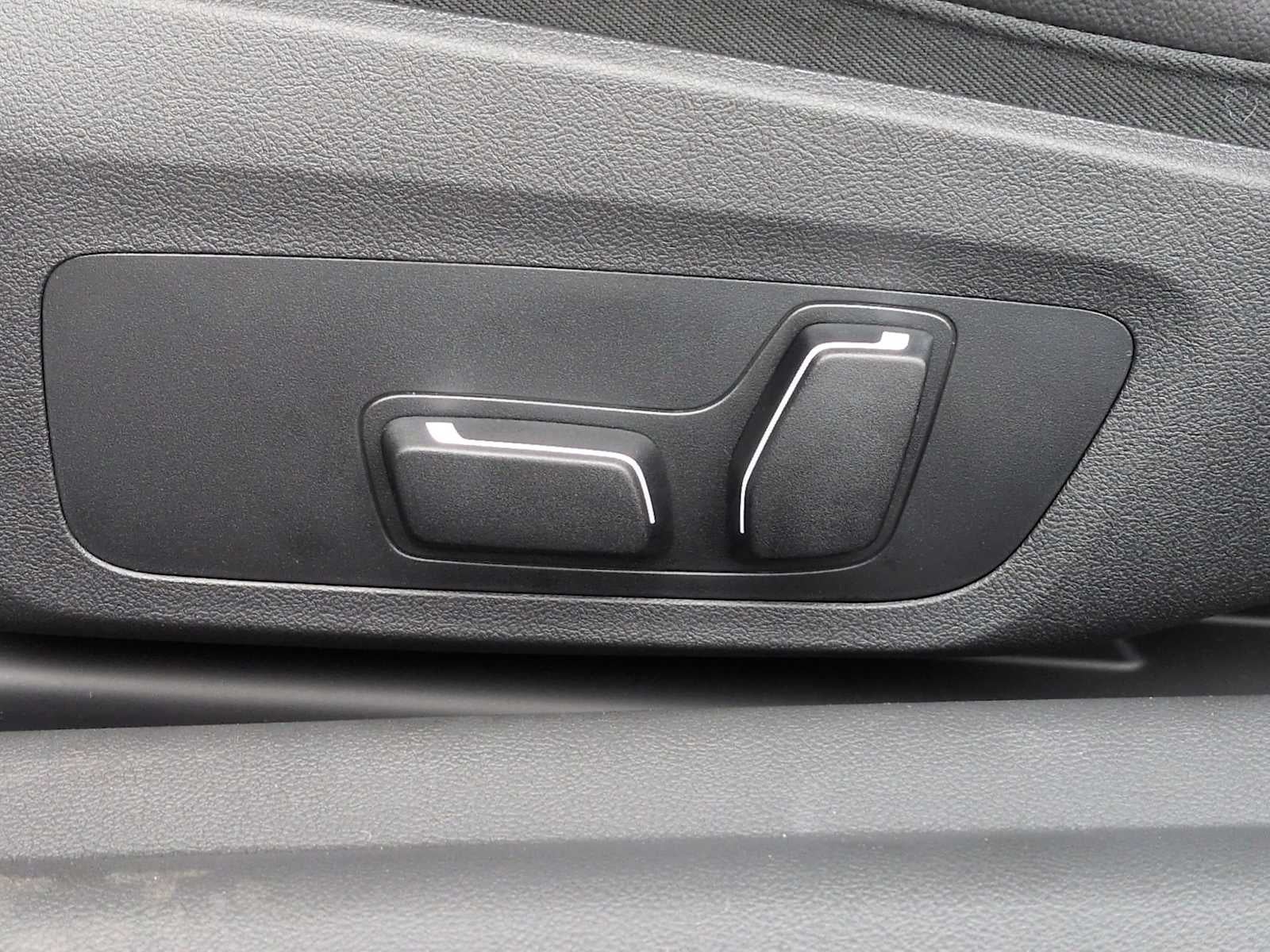 2026 BMW 2 Series 230i xDrive