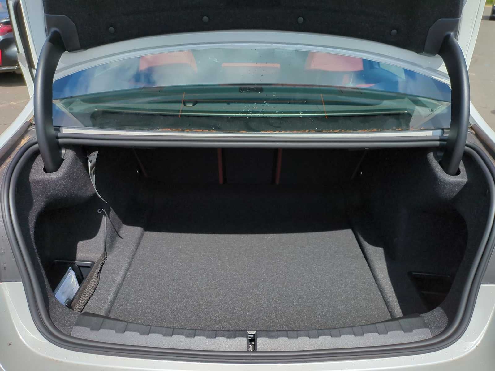 2025 BMW 330i 330i xDrive