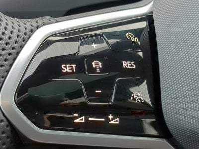 Volkswagen Tiguan SEL R-Line 2024