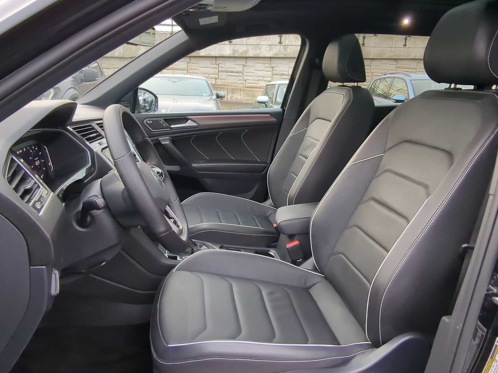 Volkswagen Tiguan SEL R-Line 2024