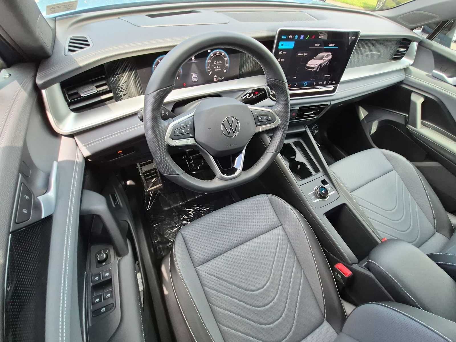 Volkswagen Tiguan SE R-Line Black 2025