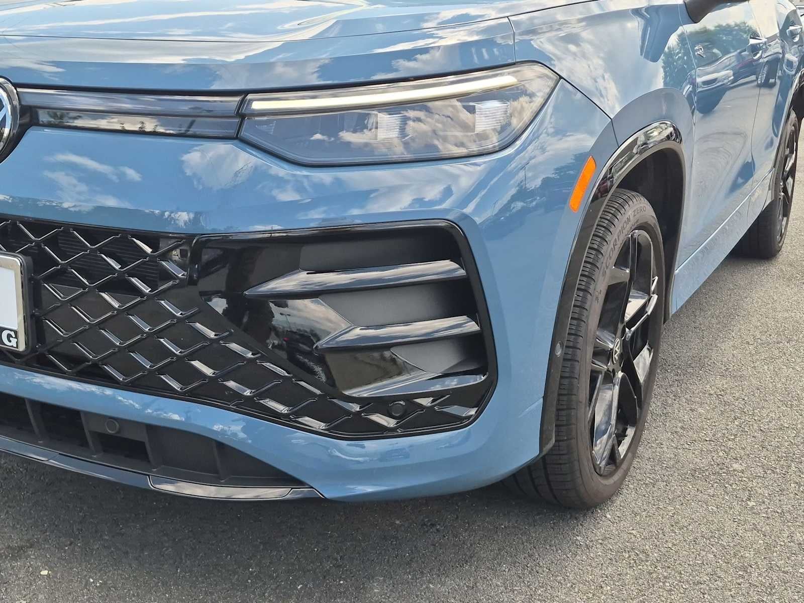 Volkswagen Tiguan SE R-Line Black 2025