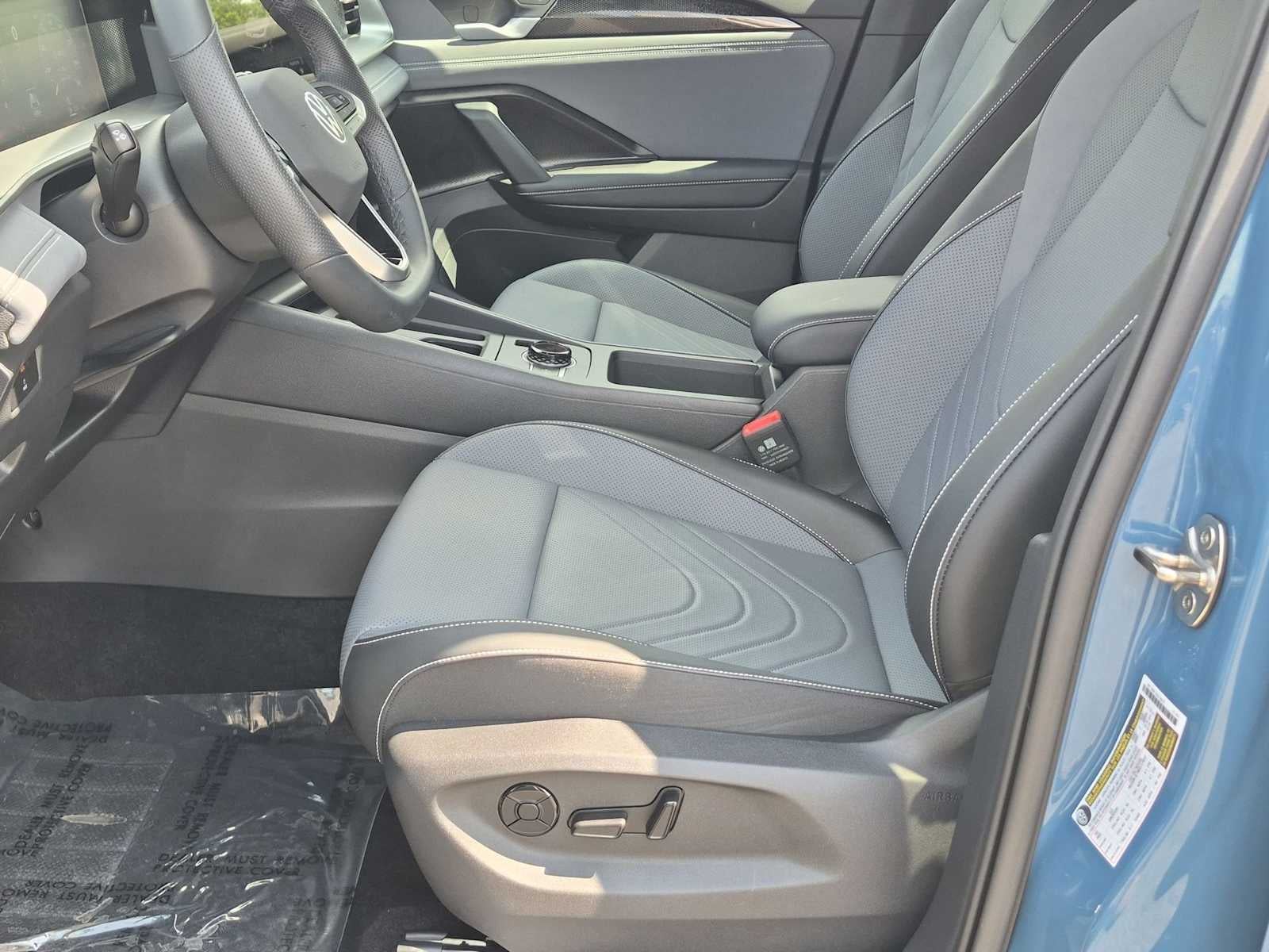 Volkswagen Tiguan SE R-Line Black 2025