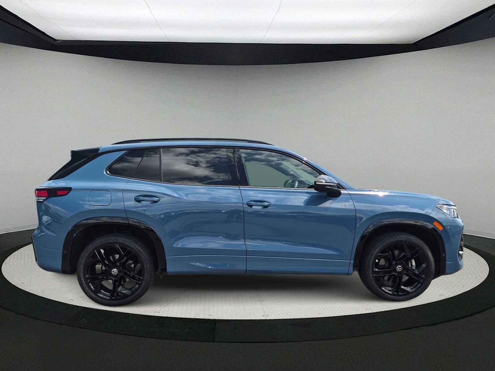 Volkswagen Tiguan SE R-Line Black 2025