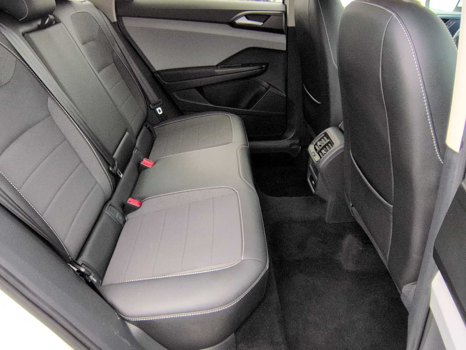 Volkswagen Taos SE 2022