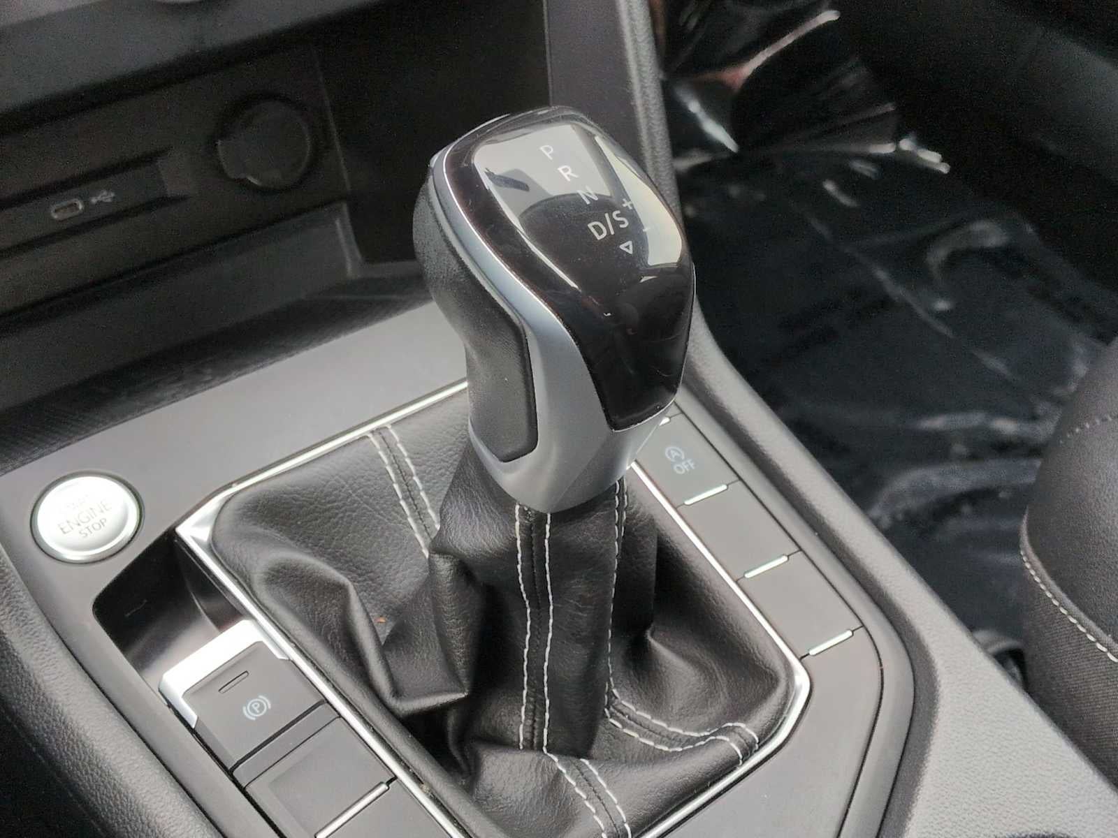 Volkswagen Taos SE 2022