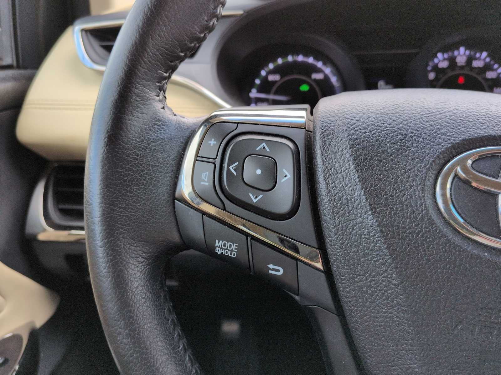 Toyota Avalon Hybrid XLE Touring 2015