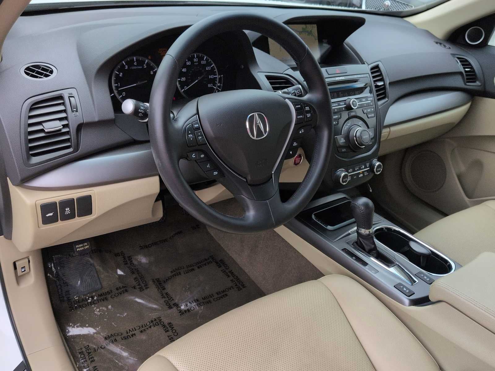 Acura RDX 2013 con paquete tecnológico