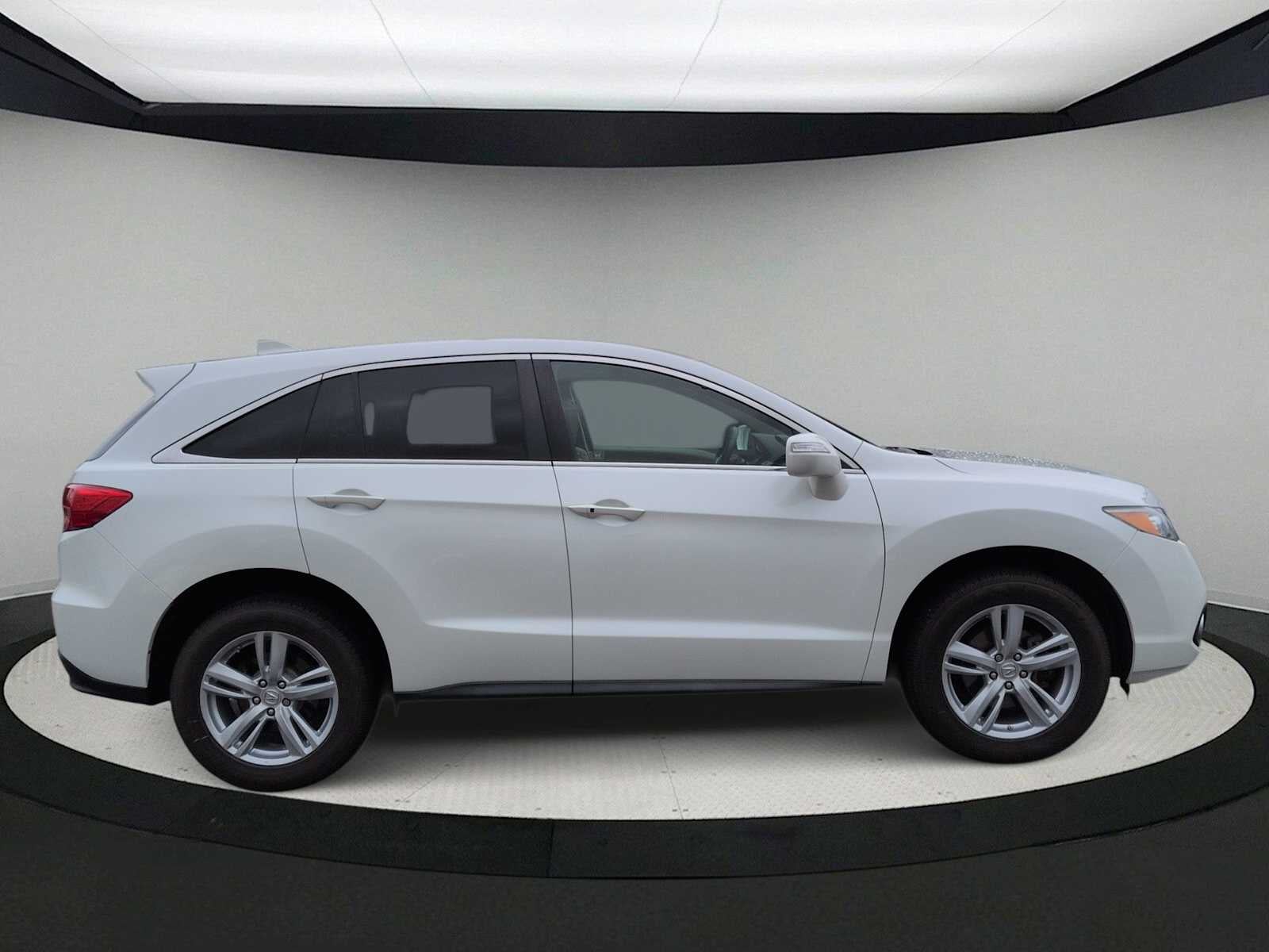 Acura RDX 2013 con paquete tecnológico