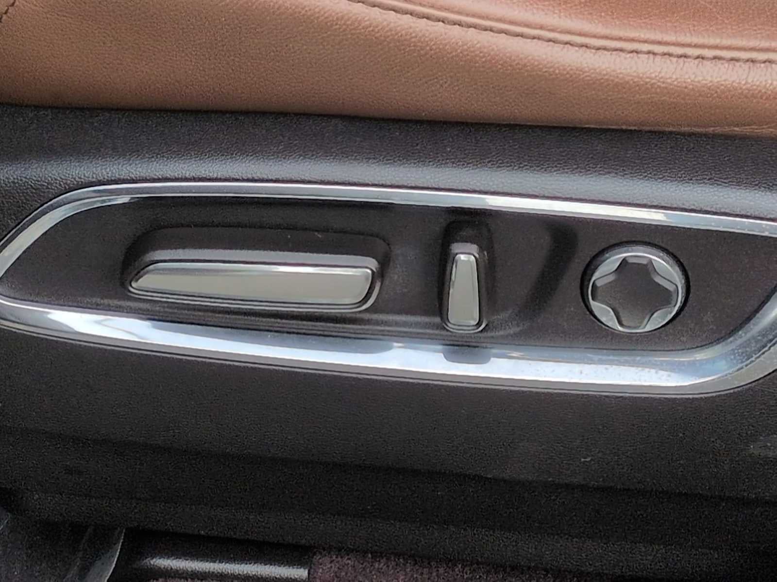 Acura MDX Sport Hybrid 2019 con paquete tecnológico