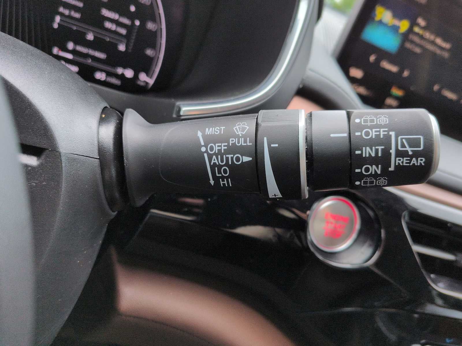 Acura MDX 2023 con paquete tecnológico