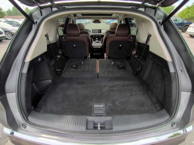 Acura MDX 2023 con paquete tecnológico