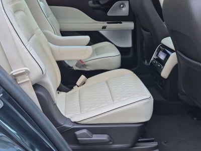 2022 Lincoln Aviator Black Label Grand Touring
