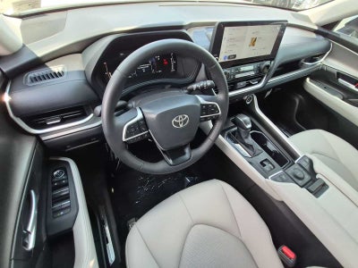 Toyota Grand Highlander XLE 2025