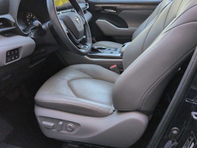 Toyota Highlander Hybrid Limited 2021