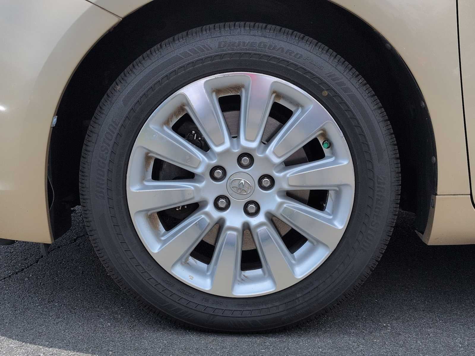 Toyota Sienna Ltd 2011