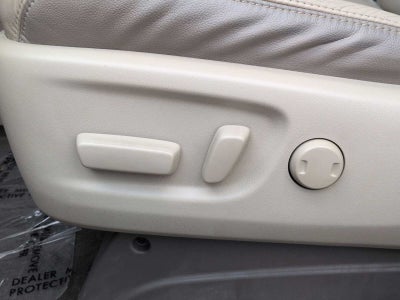 Toyota Sienna Ltd 2011