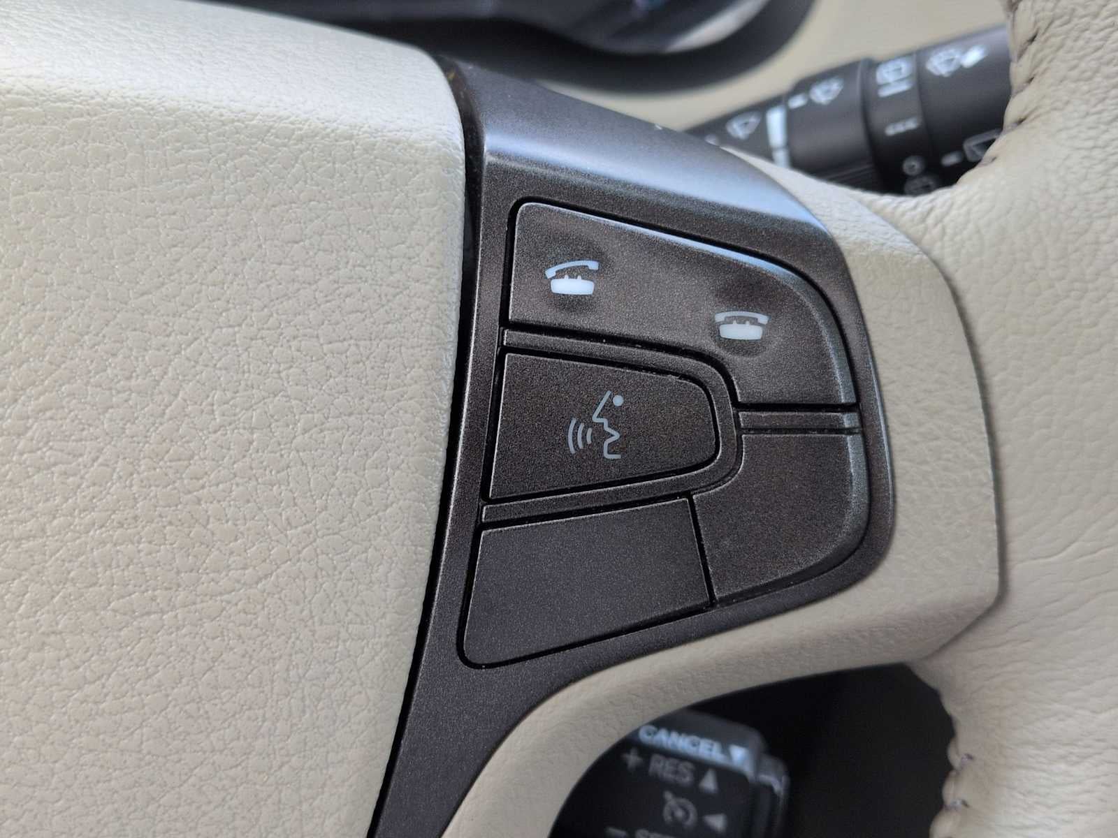 Toyota Sienna Ltd 2011