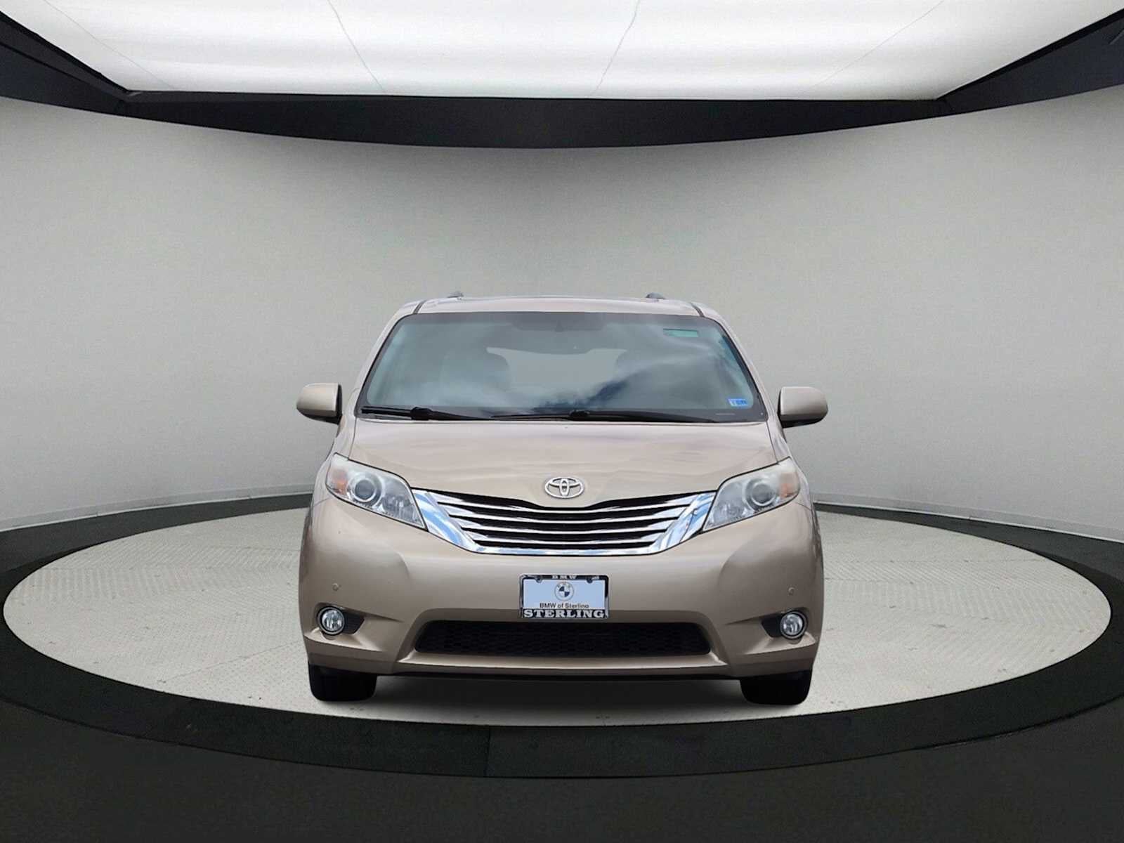 Toyota Sienna Ltd 2011