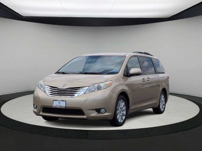 Toyota Sienna Ltd 2011