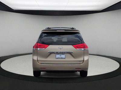 Toyota Sienna Ltd 2011