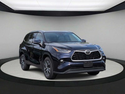 Toyota Highlander XLE 2021