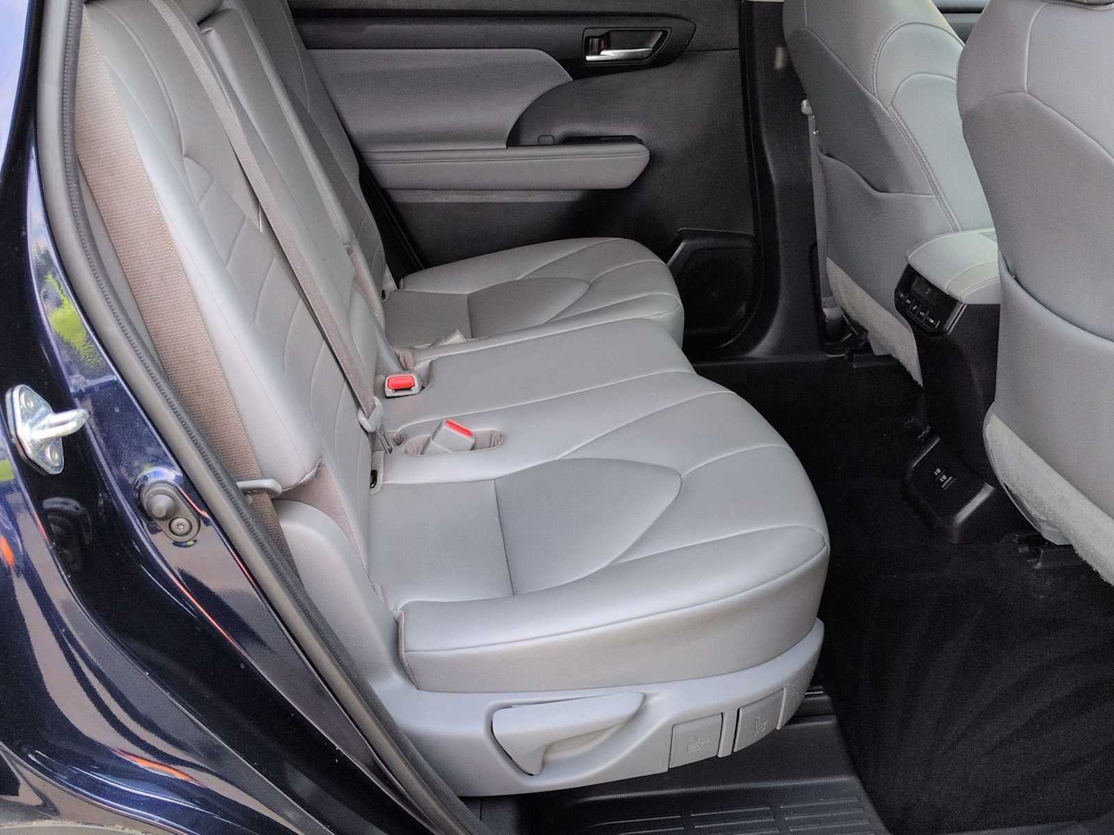 Toyota Highlander XLE 2021