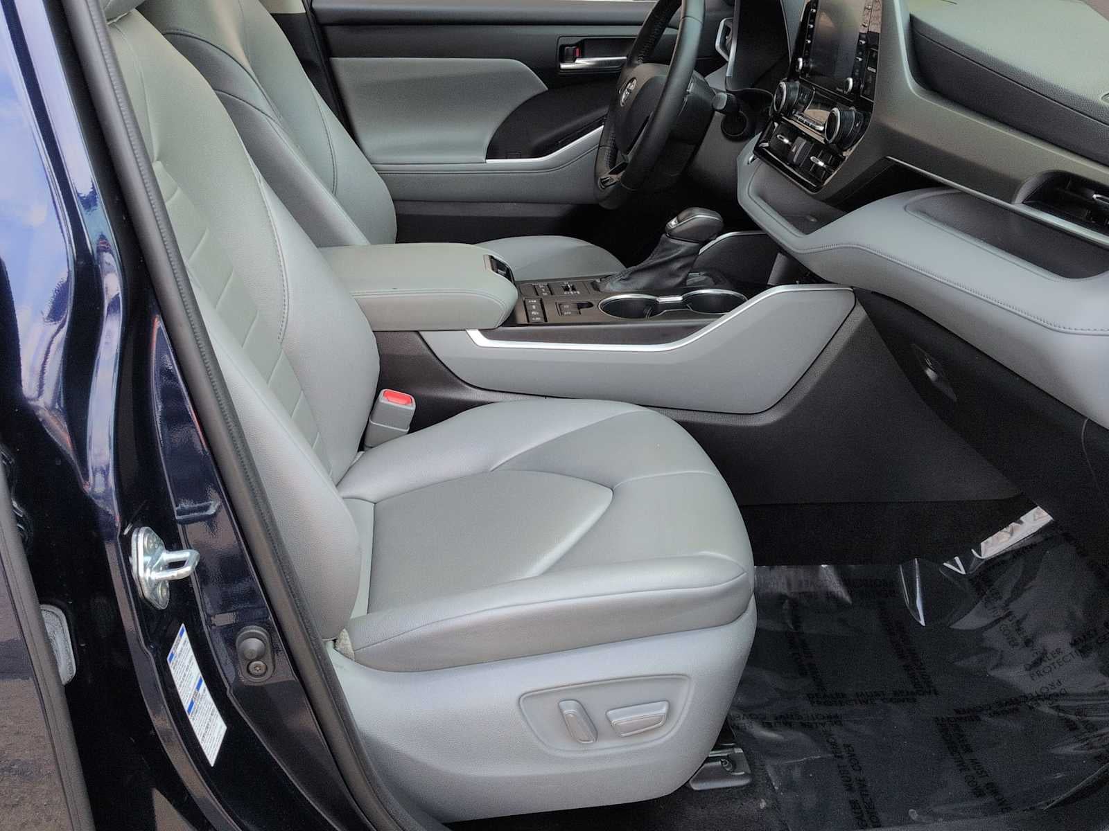 Toyota Highlander XLE 2021