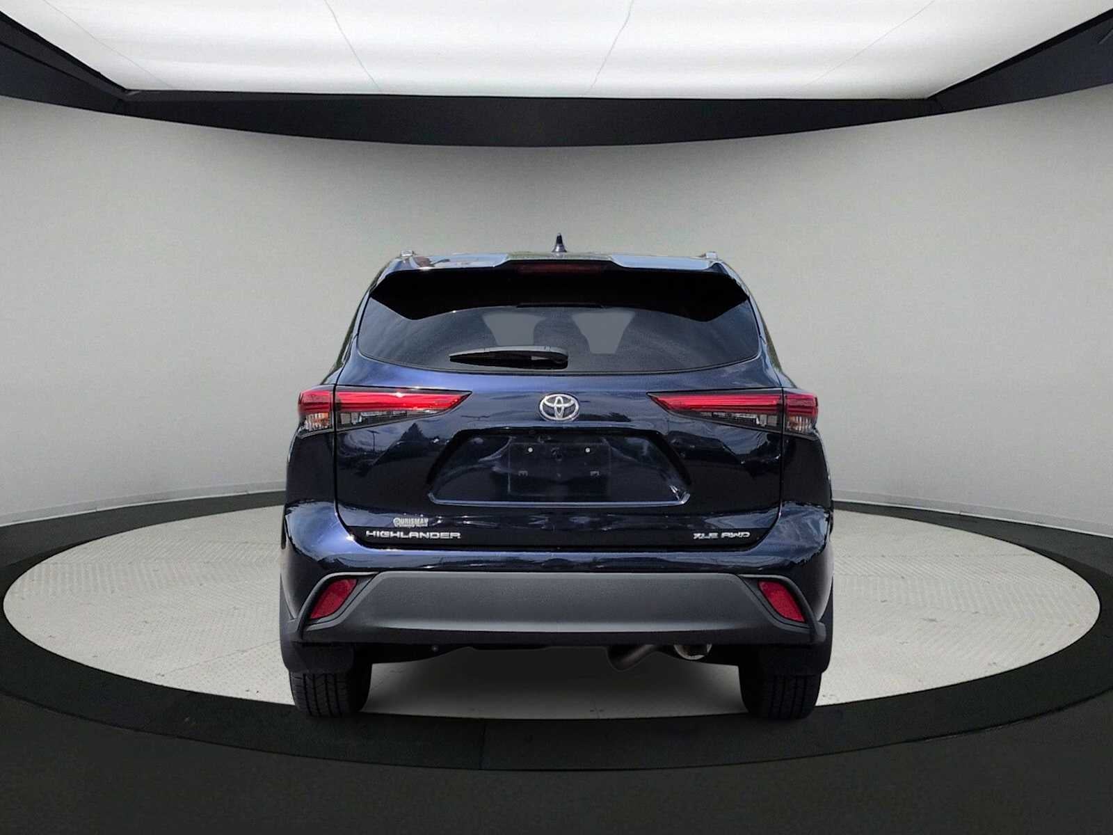Toyota Highlander XLE 2021