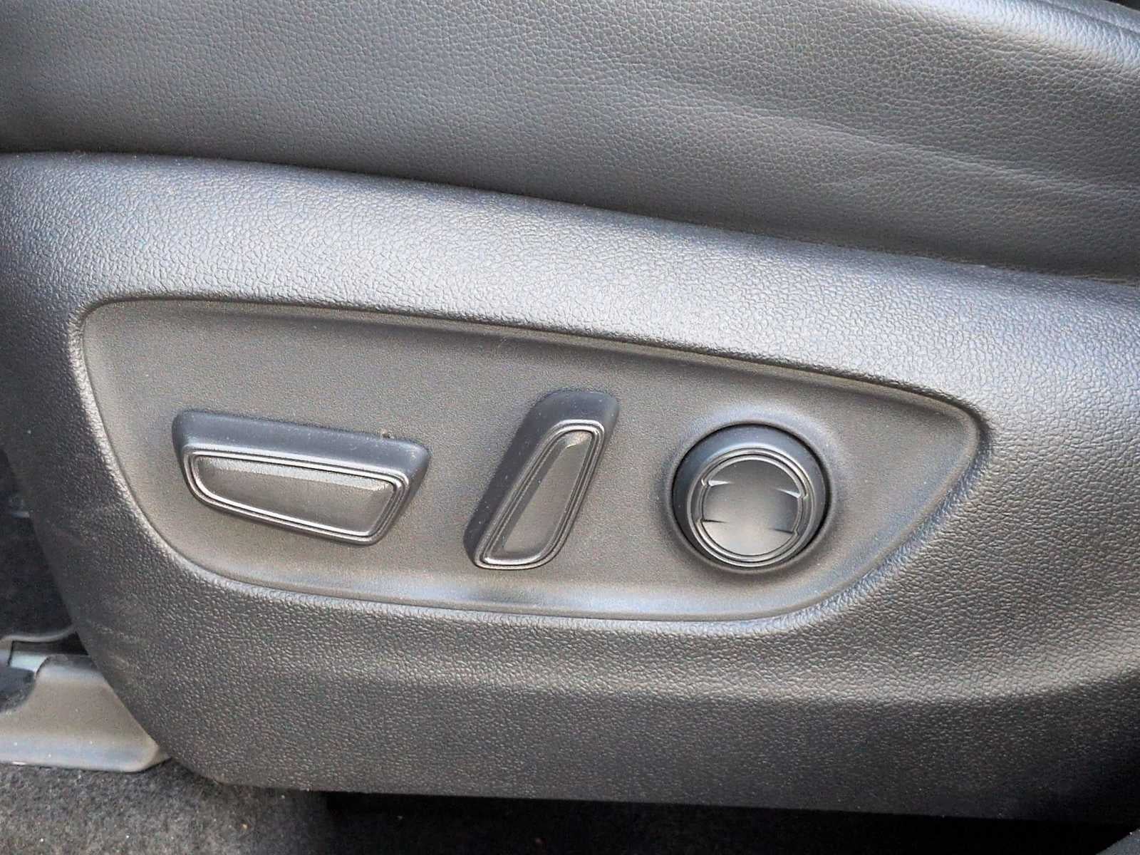 Toyota Highlander Hybrid XLE 2023