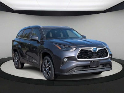 Toyota Highlander Hybrid XLE 2023