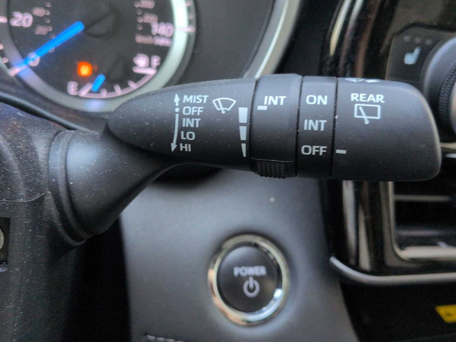 Toyota Highlander Hybrid XLE 2023