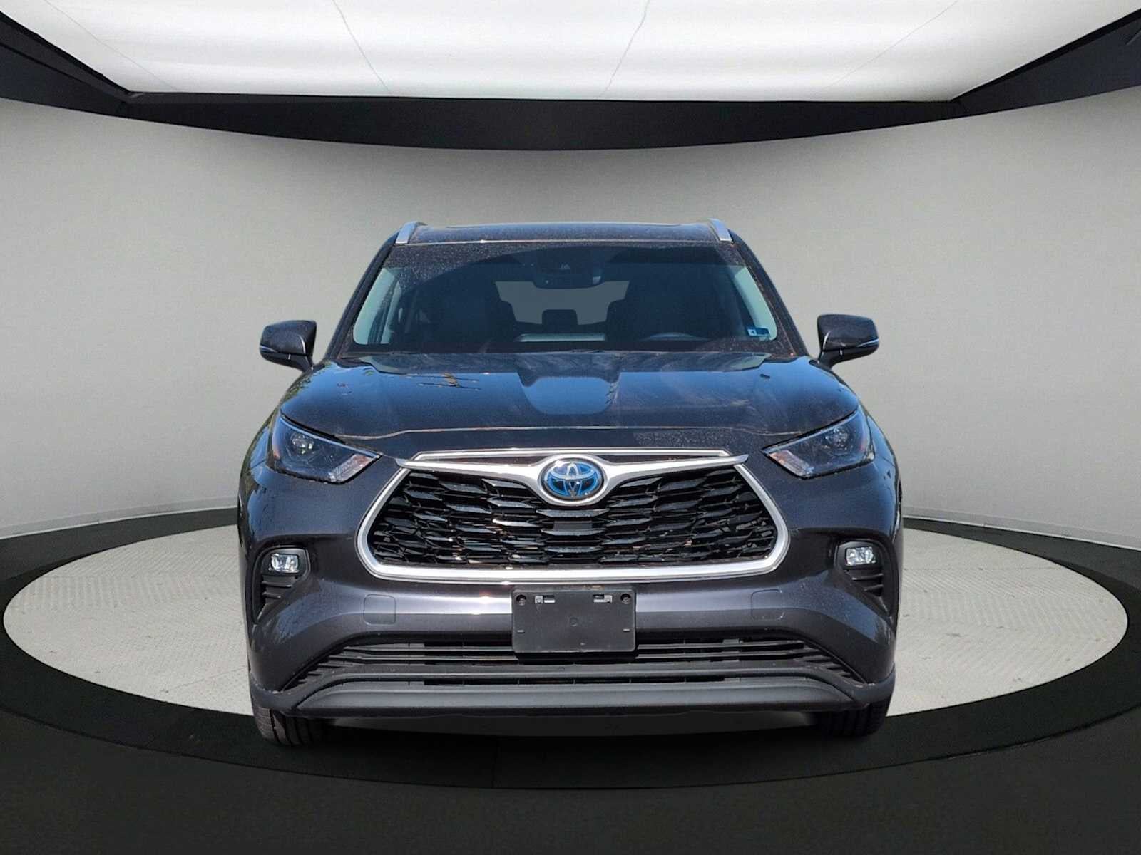 Toyota Highlander Hybrid XLE 2023