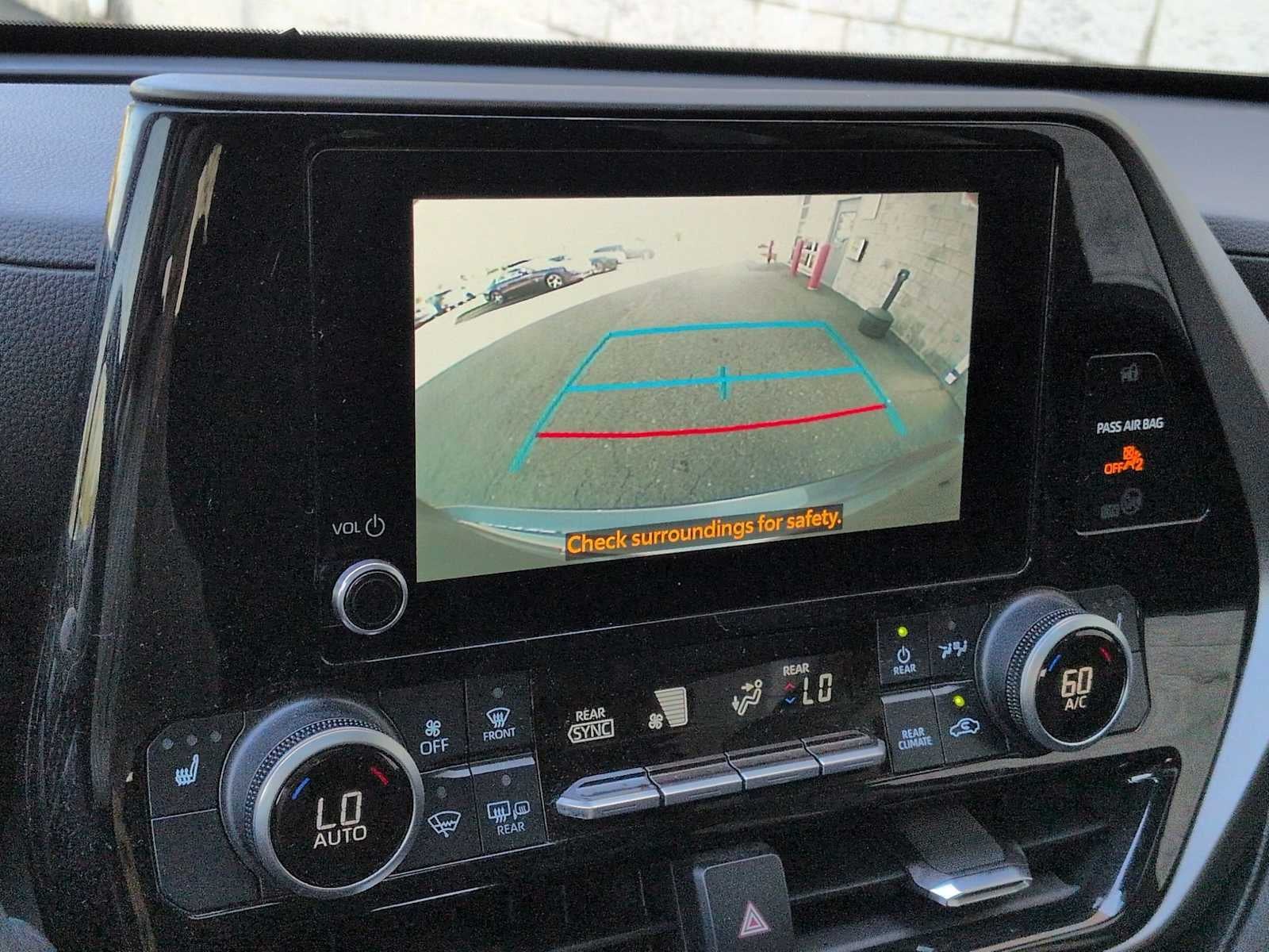 Toyota Highlander Hybrid XLE 2023