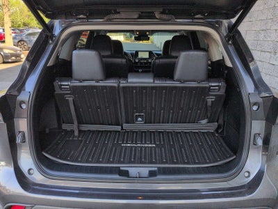 Toyota Highlander Hybrid XLE 2023