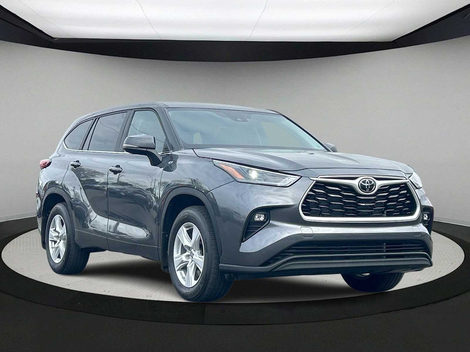 Toyota Highlander LE 2023