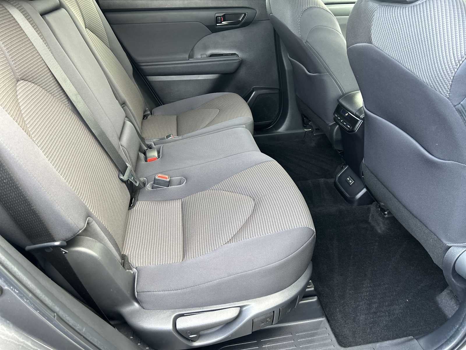 Toyota Highlander LE 2023