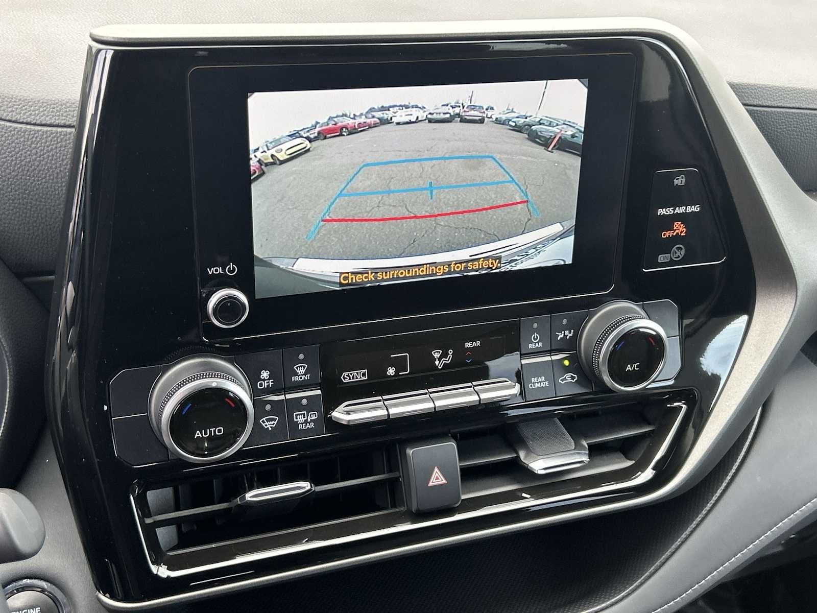 Toyota Highlander LE 2023