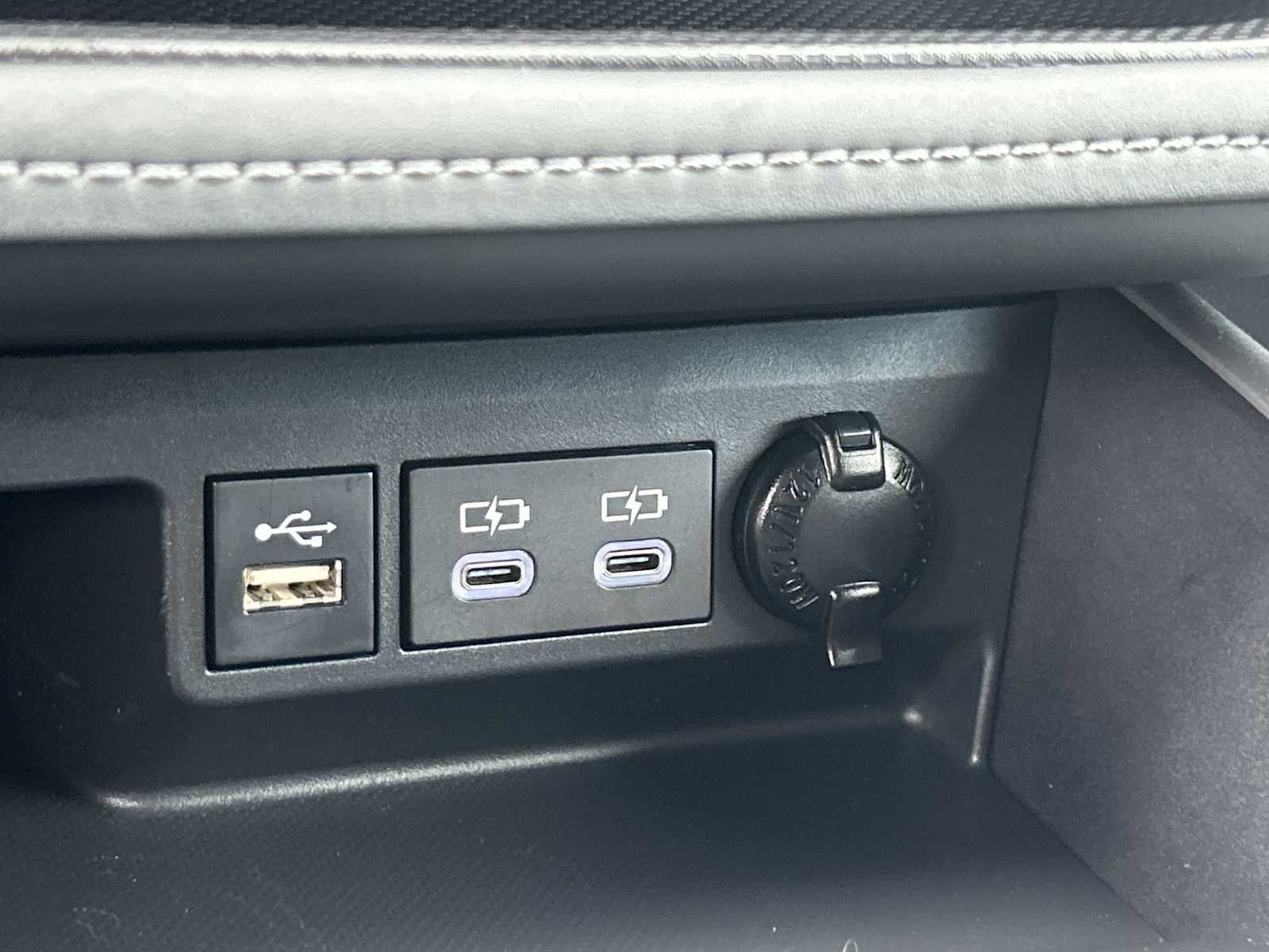 Toyota Highlander LE 2023