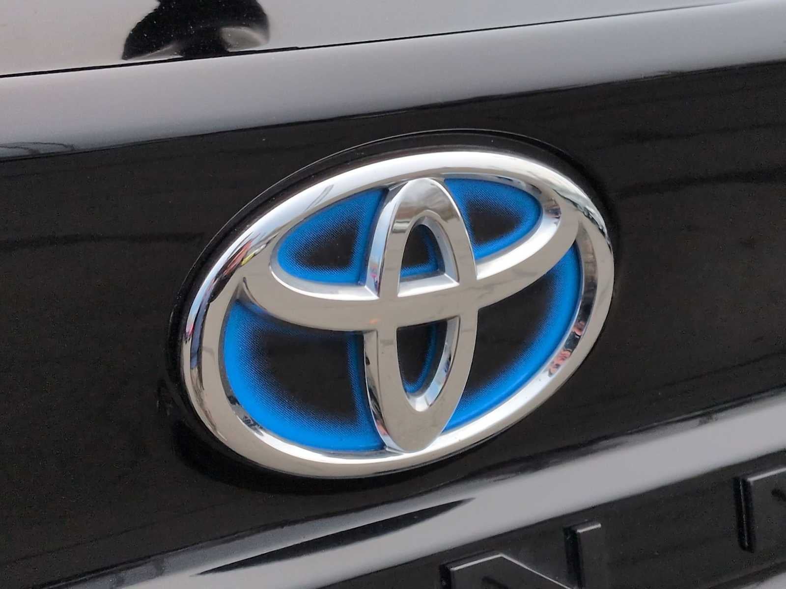 Toyota Sienna LE 2024