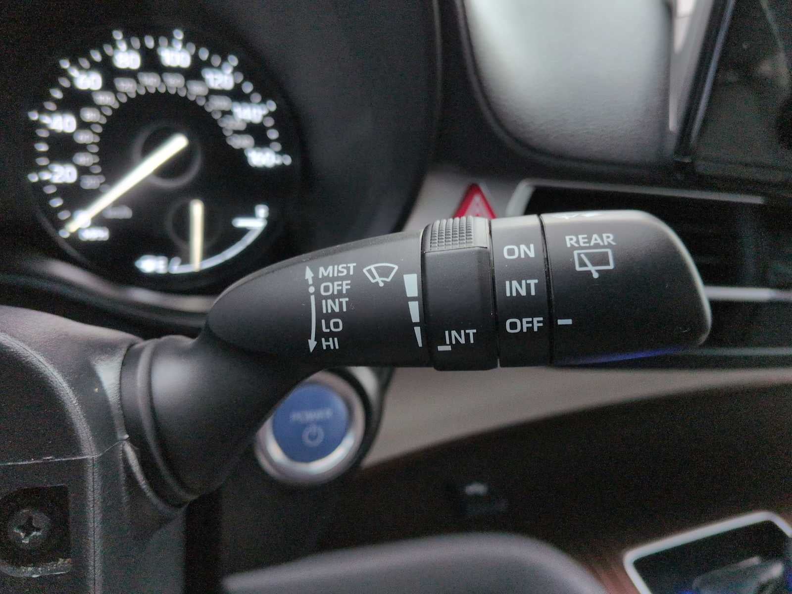 Toyota Sienna LE 2024