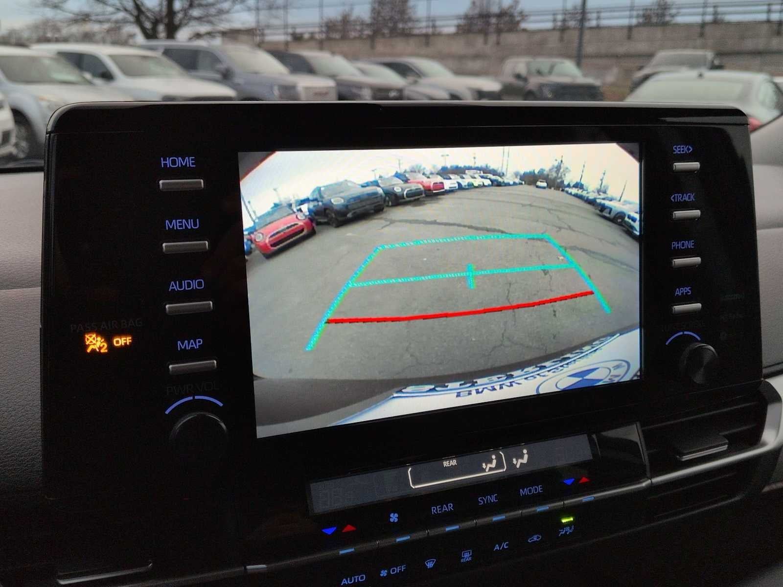 Toyota Sienna LE 2024