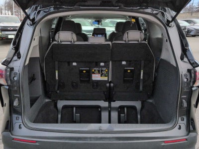 Toyota Sienna LE 2024