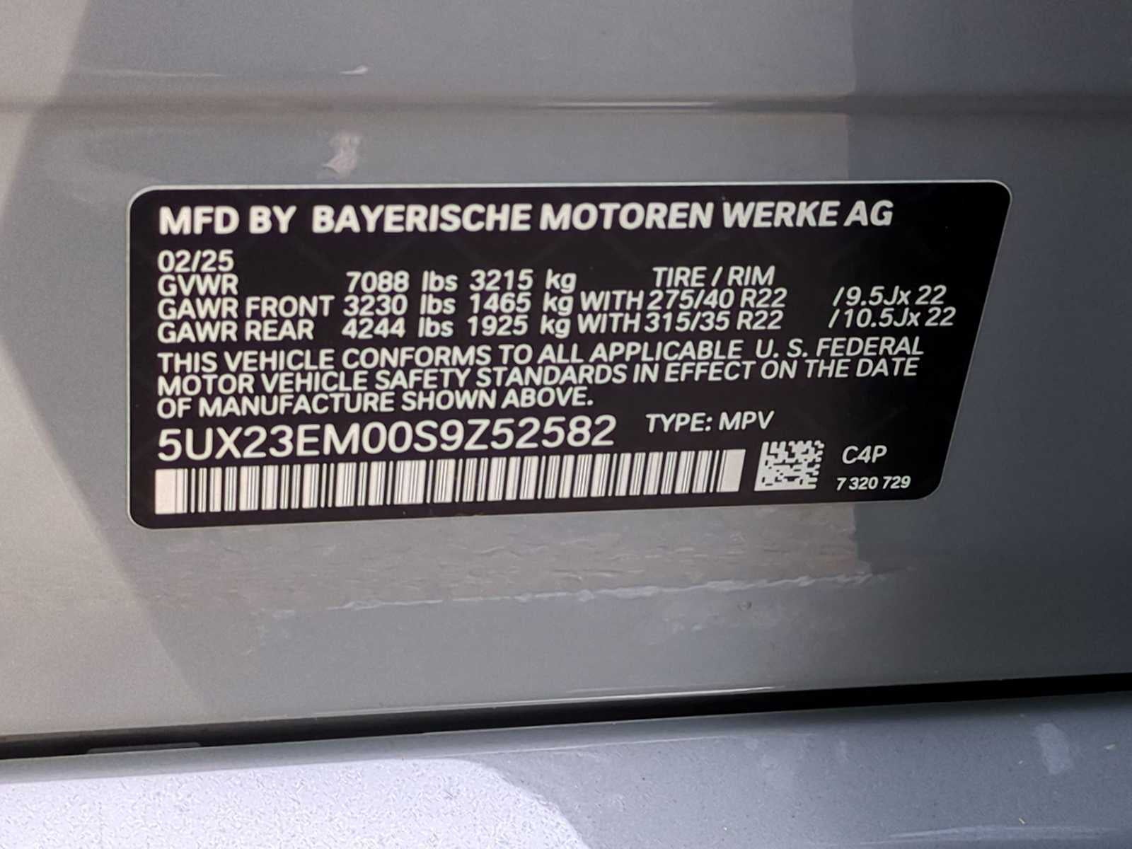 2025 BMW X7 xDrive40i