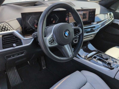 2025 BMW X7 xDrive40i