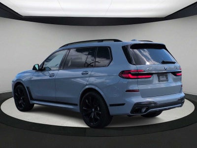 2025 BMW X7 xDrive40i