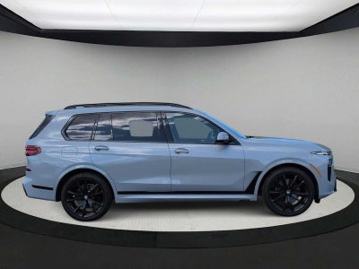 2025 BMW X7 xDrive40i