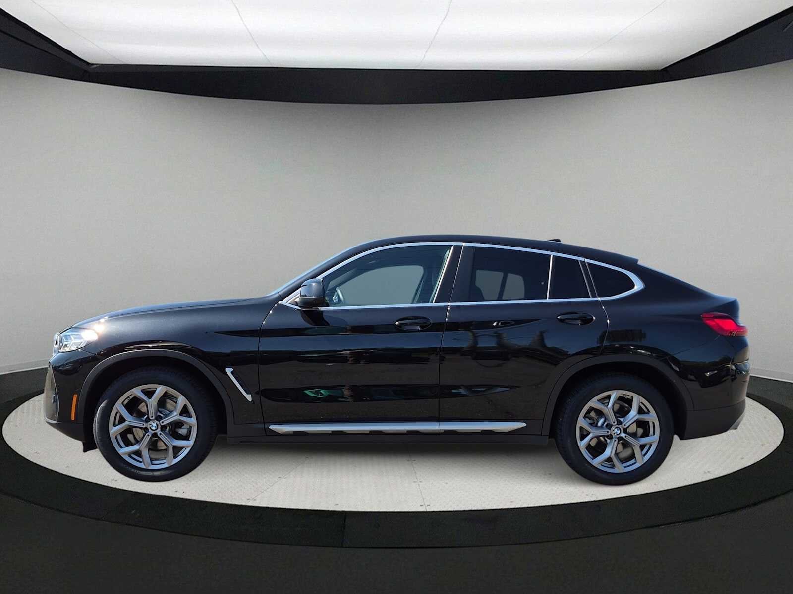 2023 BMW X4 xDrive30i